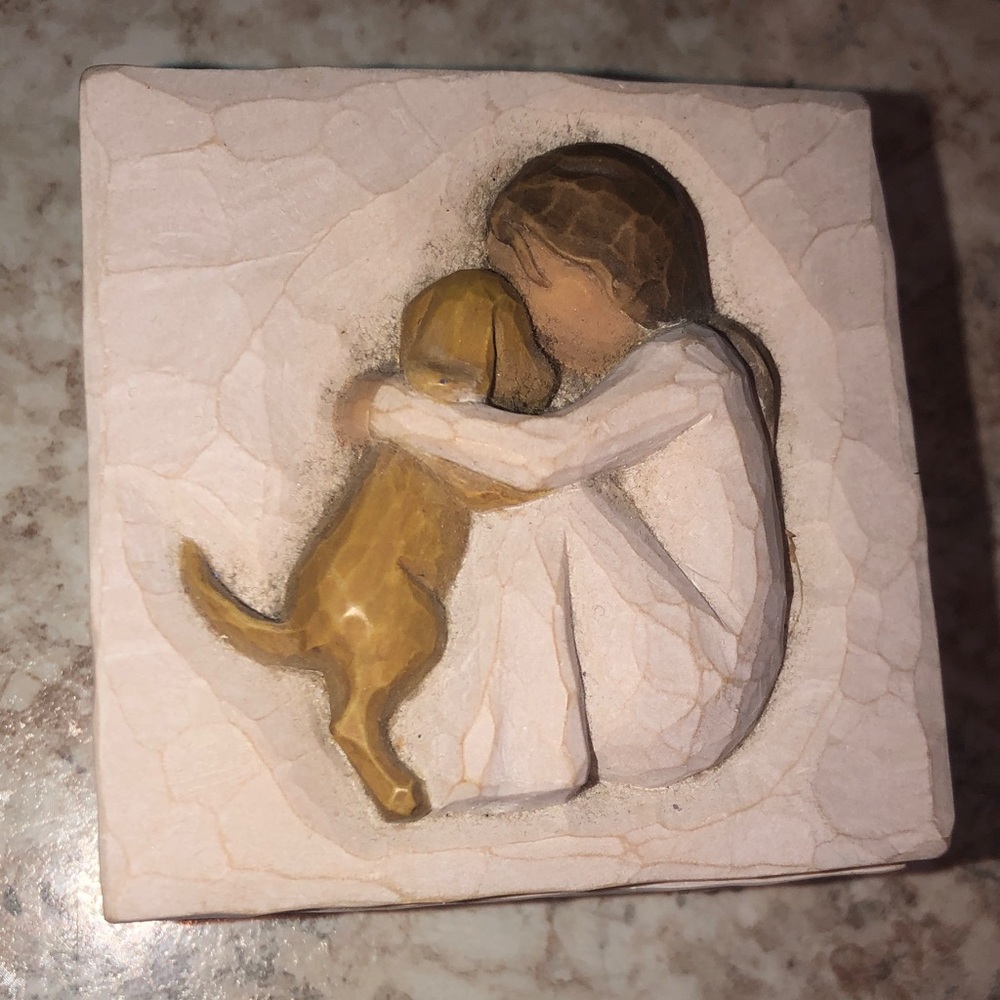 Willow Tree Embrace Box with Girl and Dog - Cream and Brown - Picture 1 of 9